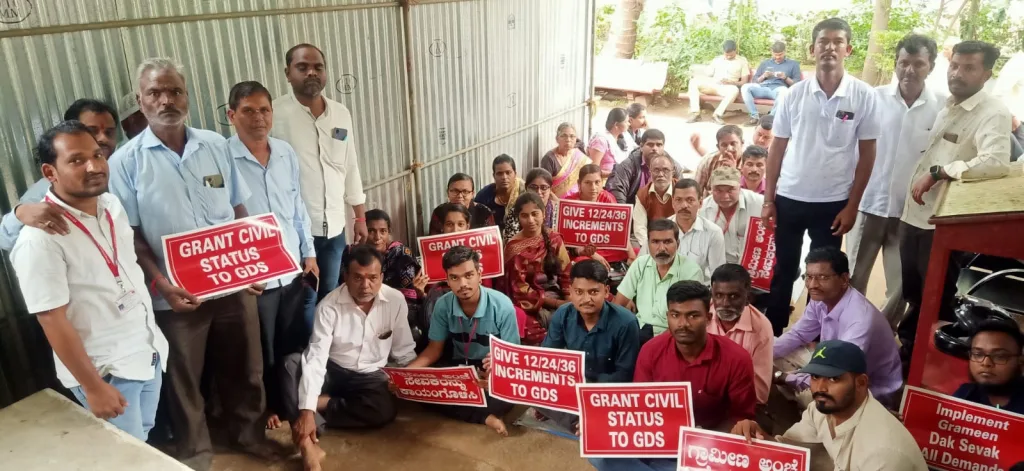 Protest by Gramin Dak Sevaks in front of the main post office
