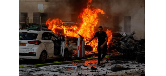 इस्रायल-पॅलेस्टाईन युद्धाचा भडका A new war crisis...