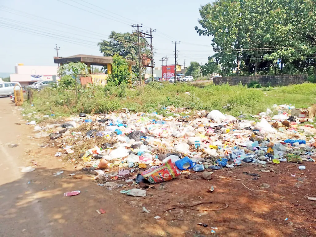 Garbage heap at Gokulnagar Mutge