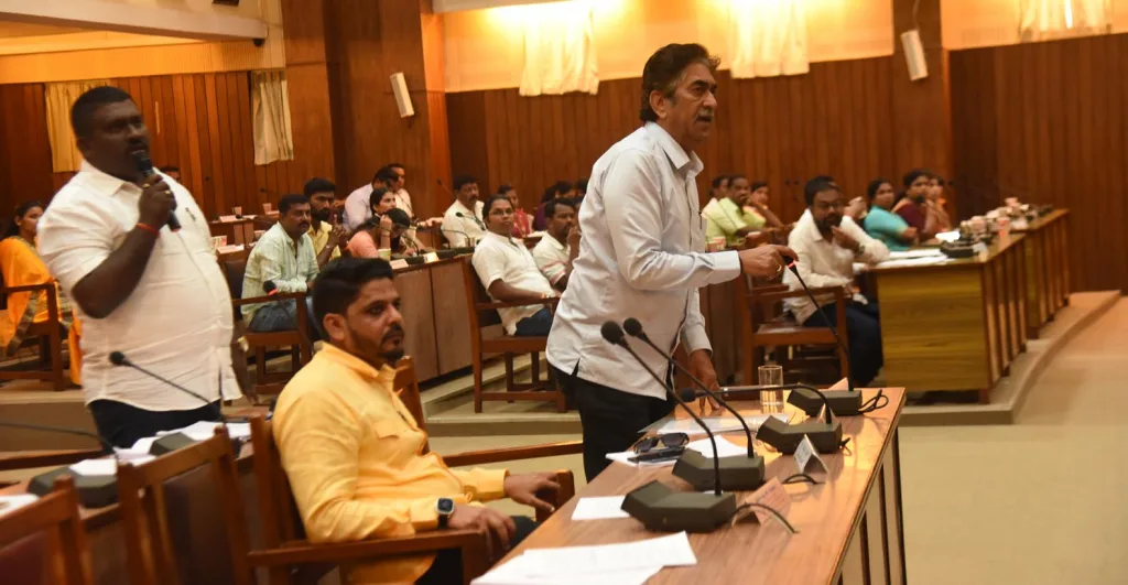 The issue of 138 workers was discussed in the House