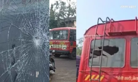 Solapur : मुक्कामी एसटी बसच्या काचा अज्ञातांनी फोडल्या; मसले चौधरी येथील घटना ST bus Masle Chaudhary