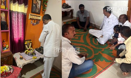 Satara : शहीद शंकर उकलीकर यांच्या कुटुंबियांचे पालकमंत्री शंभूराज देसाई यांनी केले सांत्वन Guardian Minister Shambhuraj Desai