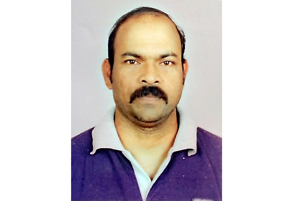 जीर्ण झालेली जलसिंचन पाईपलाईन त्वरीत बदला अन्यथा… Replace dilapidated irrigation pipelines promptly otherwise...