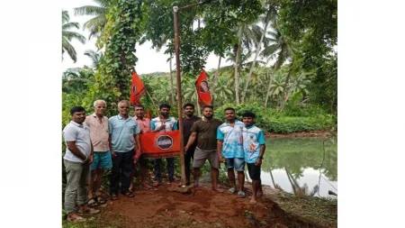 मनसेच्या वतीने तिरोडा येथे सोलर लाईटचे लोकार्पण