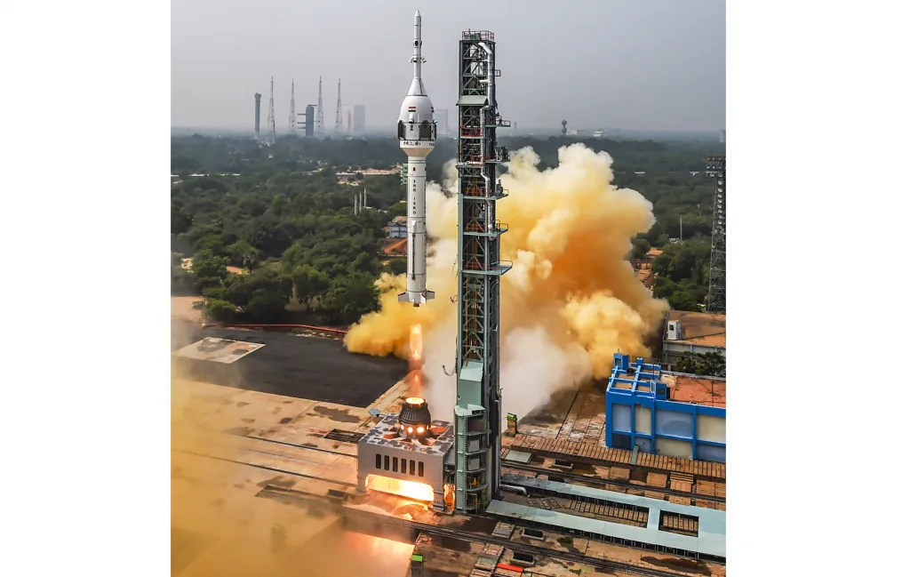 Test of crew escape system successful