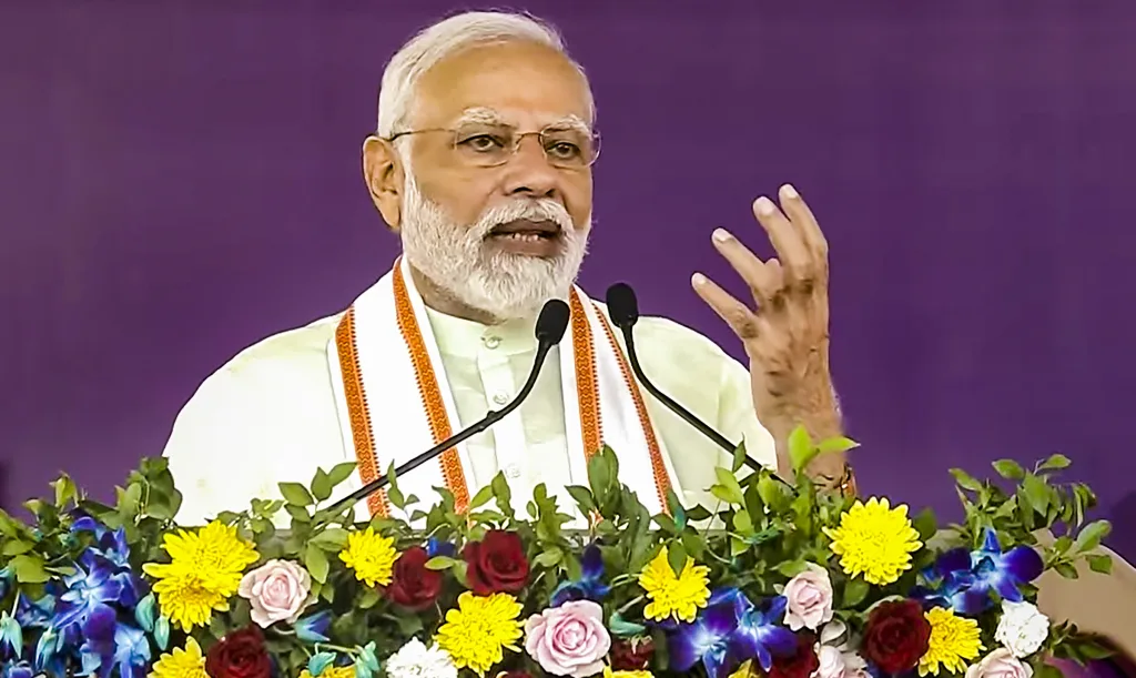 पूर्ण बहुमतामुळेच कठोर निर्णय घेणे शक्य Strict decisions can only be taken by absolute majority