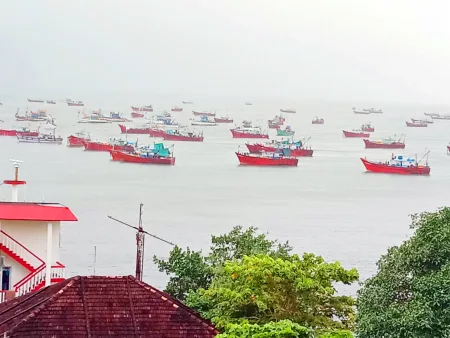 Heavy rains on the coast of Karwar district
