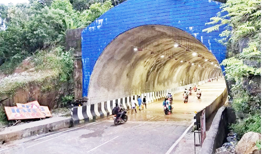 Short traffic in the tunnel started on the terms of the administration