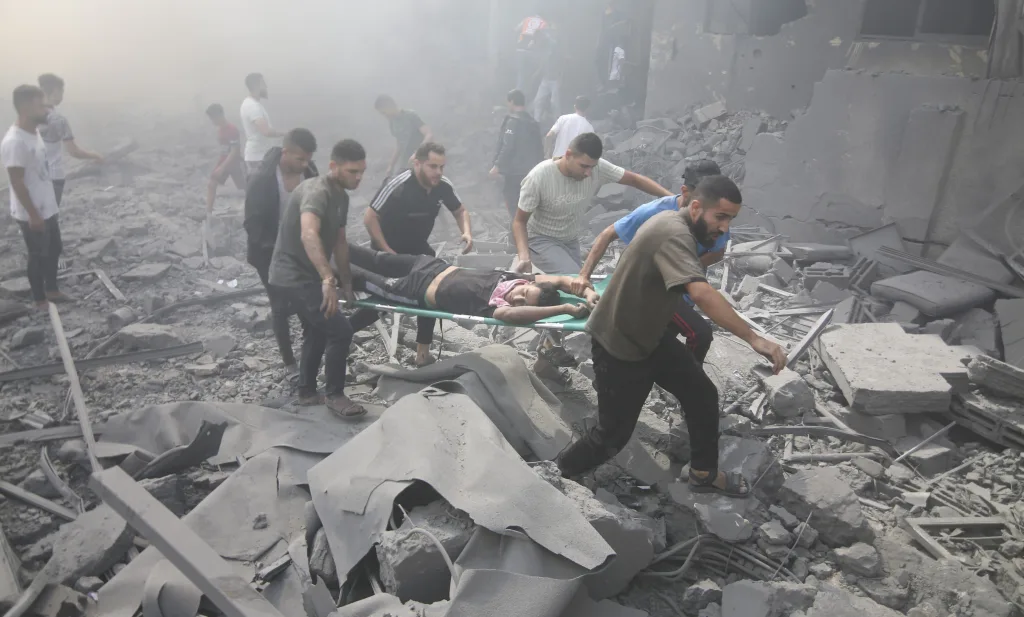 Efforts for peace after the 'ultimatum'