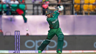 Bangladesh team's winning salute