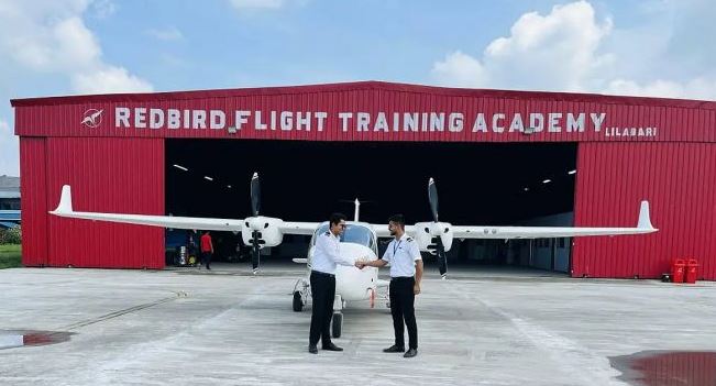वैमानिक प्रशिक्षण कंपनीला डीजीसीएकडून स्थगिती Aviation training company suspended by DGCA