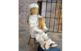 जगातील सर्वात शापित बाहुली The most cursed doll in the world