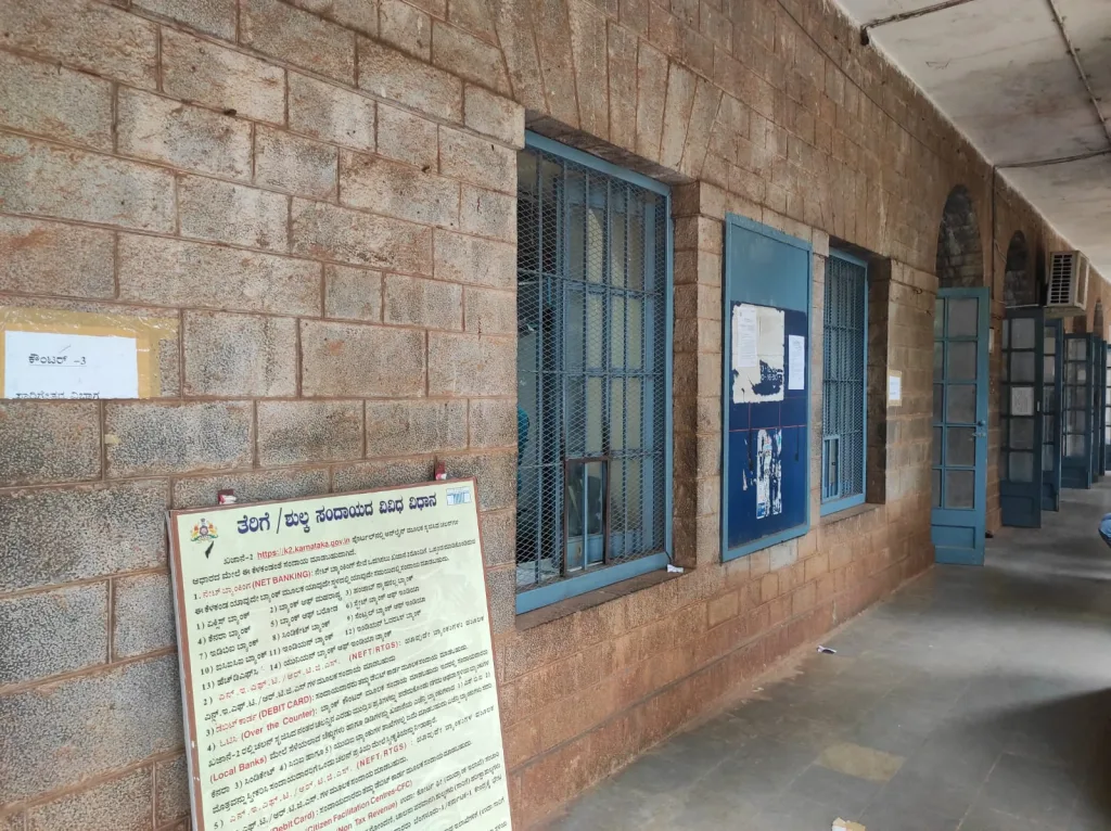 Fed up with RTO's demands, the agents strike!