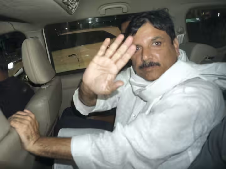 संजय सिंह यांना न्यायालयाचा धक्का Court shock to Sanjay Singh