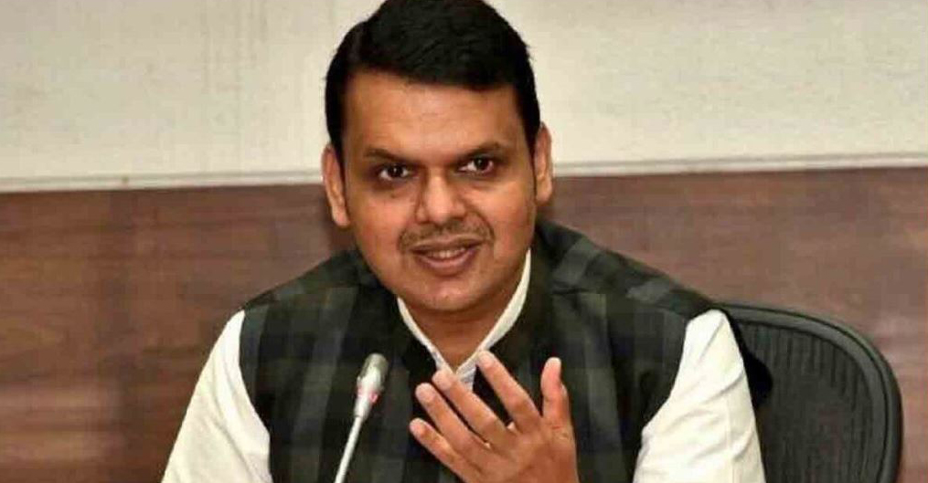 कंत्राटी भूत बाटलीत बंद! Contractual genie locked in a bottle!