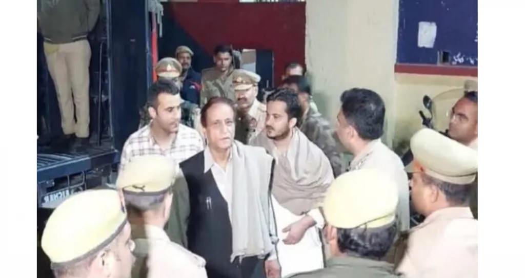 आझम खान यांना सतावतेय एन्काउंटरची भीती Azam Khan is haunted by the fear of encounter