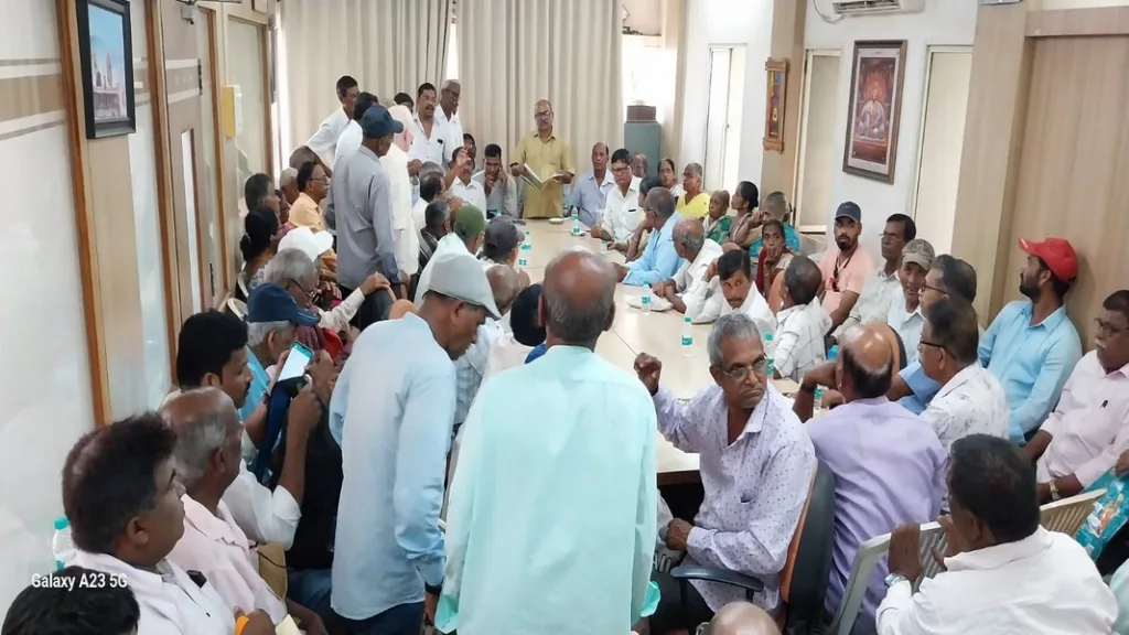 सिंधुदुर्ग जिल्हा गिरणी कामगार संघाच्या अध्यक्षपदी शाम कुंभार