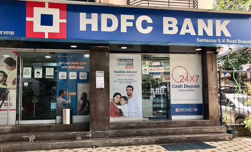 HDFC Bank's market capitalization is Rs 20 thousand crores