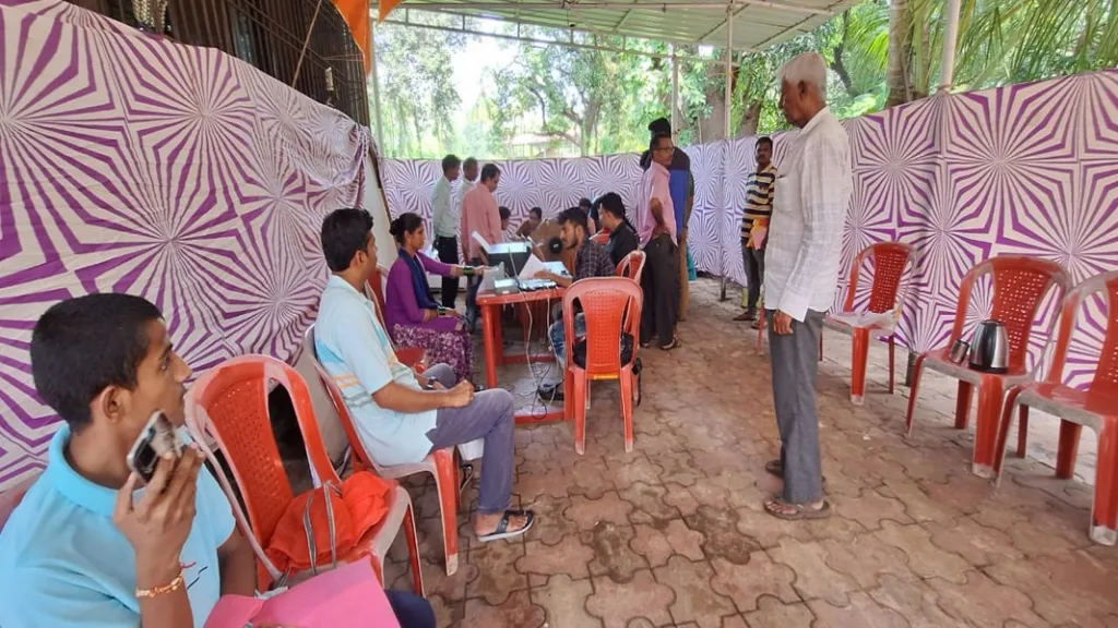 यतिन खोत यांच्या पुढाकारातून मालवणात बांधकाम कामगारांसाठी ऑनलाइन नोंदणी शिबीर