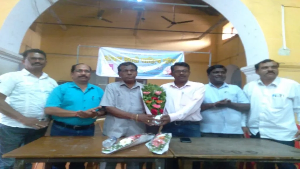 चंद्राच्या साक्षीने कोजागरीदिवशी सावंतवाडीत रंगलं कविसंमेलन