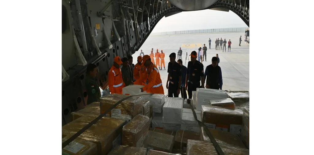 India sends aid to war-torn Palestinians