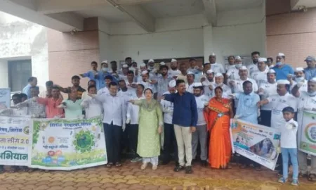 an hour for the village ; One hour cleanliness drive