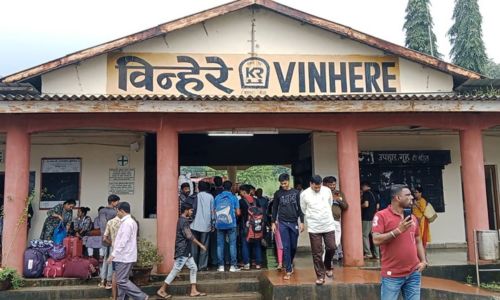 For eight hours, the Matsyagandha Konkan Kanya has been in trouble for passengers