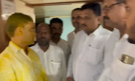 देवाळे येथे फटाक्याने तरुणाचा डोळा निकामी Fireworks at the temple make the young man's eye useless