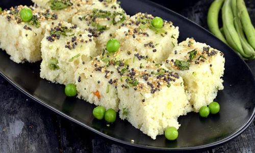 झटपट आणि टेस्टी रवा ढोकळा Instant and tasty stay dhokla