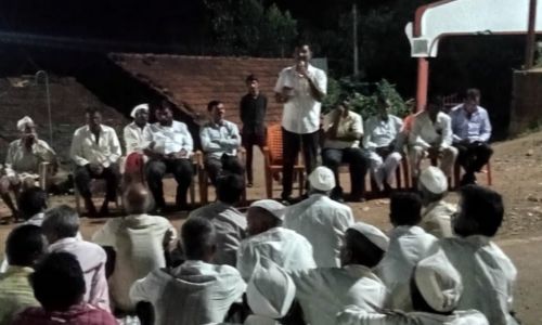 राजू शेट्टी यांच्या आक्रोश पदयात्रेसाठी पश्चिम करवीरमधील कार्यकर्त्यांकडून जोरदार तयारी Vigorous preparations by activists in West Karveer for Raju Shetty's protest march