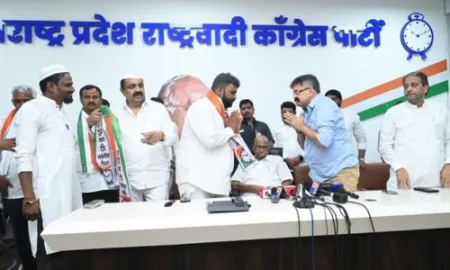 सांगलीतून आरपीआय खरात गटाला मोठा धक्का; टिपू पटवेगार यांच्यासह कार्यकर्त्यांचा राष्ट्रवादीत प्रवेश Activists including Tipu Patvegar entered the NCP