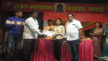 सार्वजनिक नवरात्रोत्सवात अस्मि मांजरेकर हिचा डंका