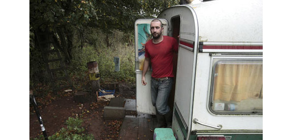 ना कमाई, ना खर्च No income, no expenses