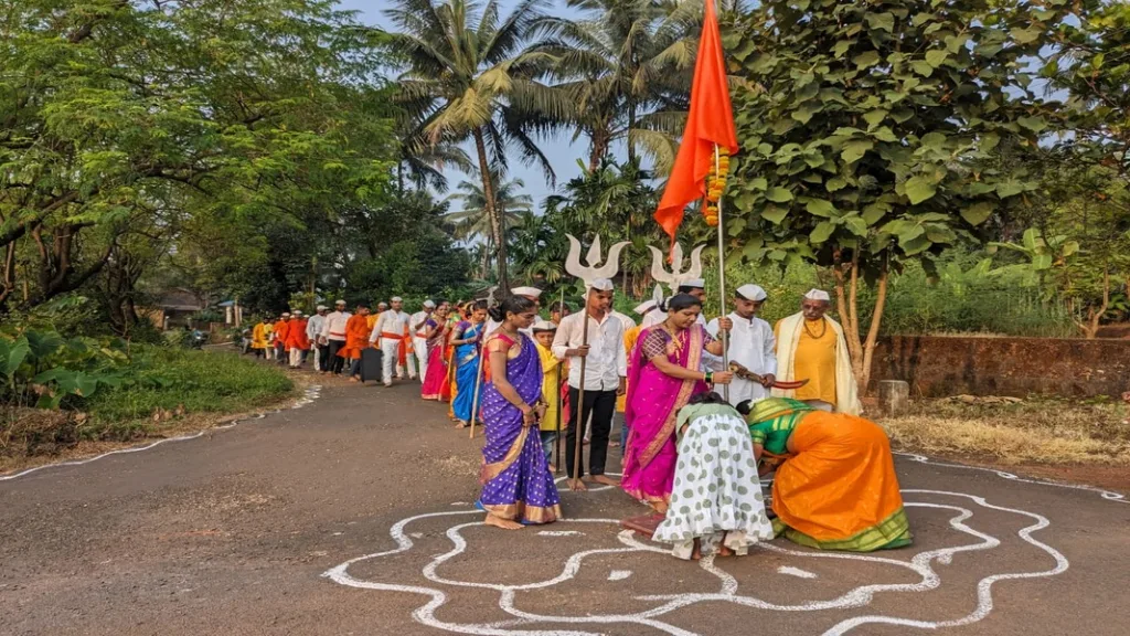 दोडामार्ग आयनोडे पुनर्वसन येथे दुर्गामाता दौड उत्साहात