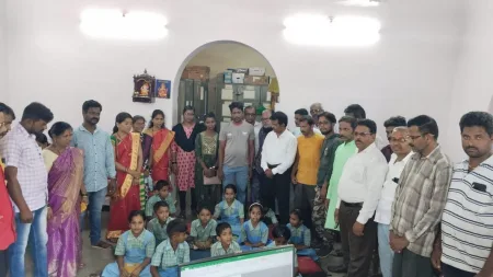 पालक संतप्त ; शिक्षण विभागात भरली शाळा