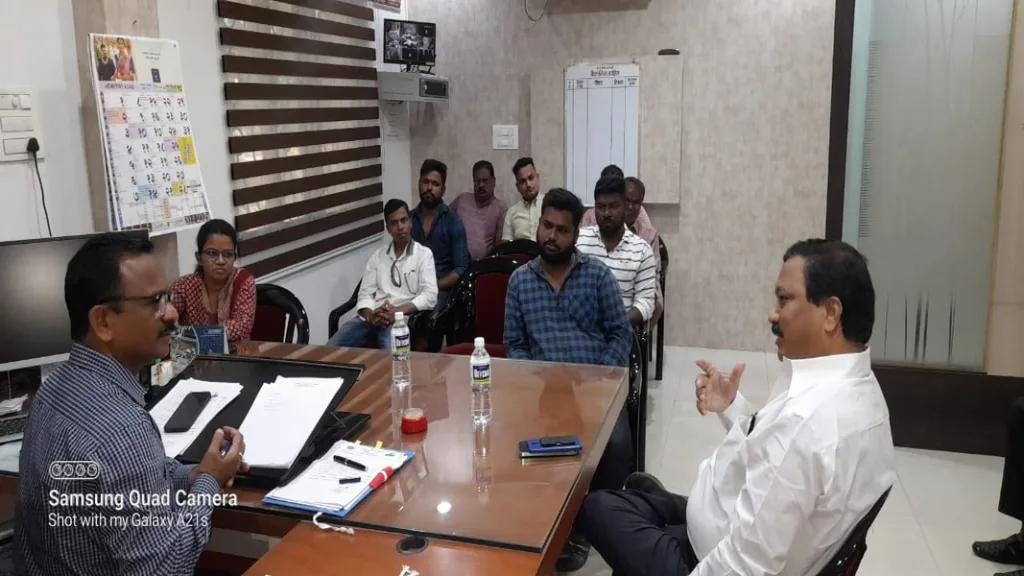 कार्यकारी अभियंत्यांच्या आश्वासनानंतर मनसेचे ते आंदोलन स्थगित ; परशुराम उपरकर