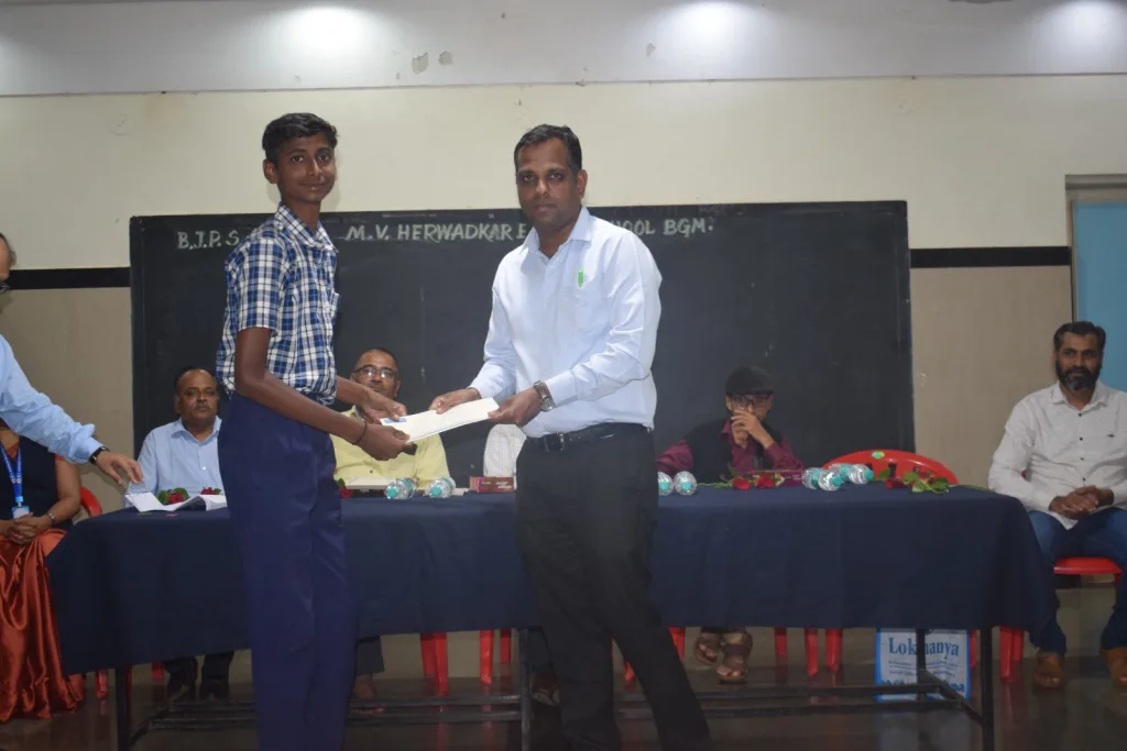 Spontaneous response to Aakashdive-Sahitya exhibition