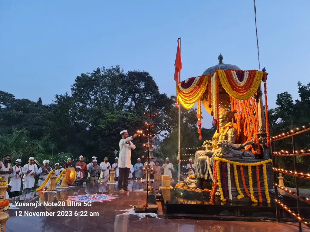 Deepotsav by Shivpratisthan in Shivaji Udyan