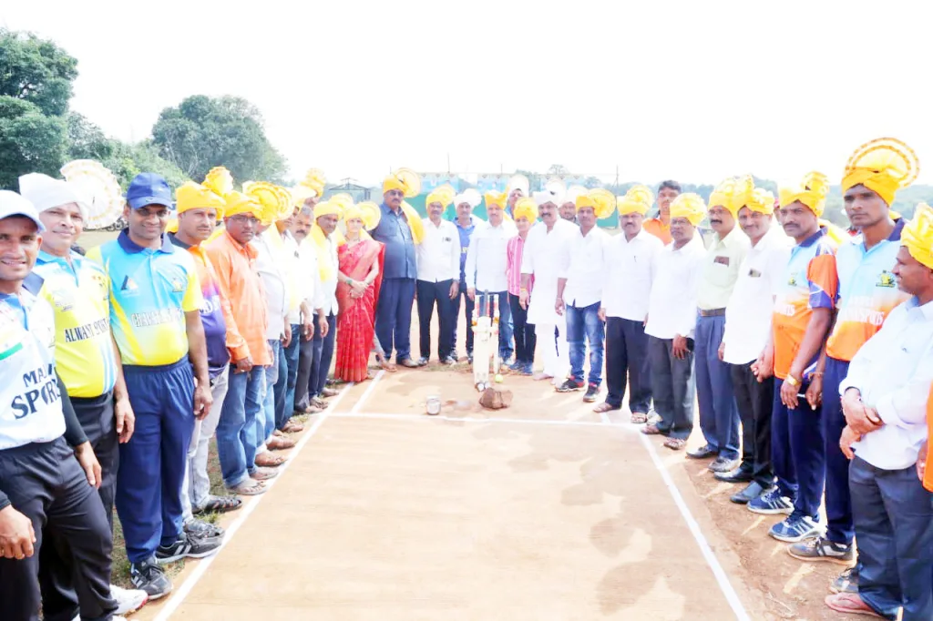 तुरमुरी प्रिमियर लीग क्रिकेट स्पर्धेला प्रारंभ Turmuri Premier League Cricket Tournament begins