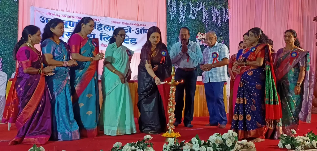 Parents should increase communication with children