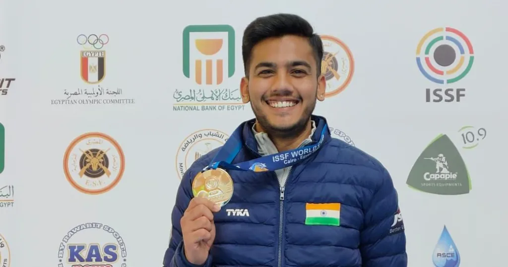 Gold to Aishwarya Pratap Singh