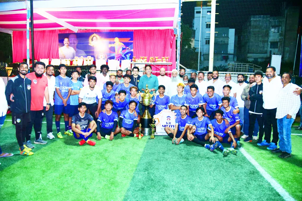 बुफा संघाकडे राहुल के. आर. शेट्टी चषक Bufa Cup To Rahul K R Sheety team