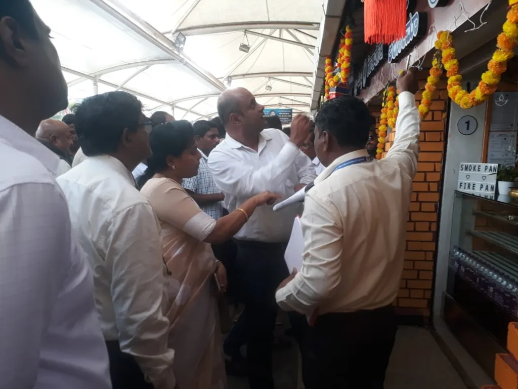 बांधकाम खात्याकडून खाऊकट्ट्याच्या कामाची चौकशी Inquiry into Khaukatta work by Construction Department