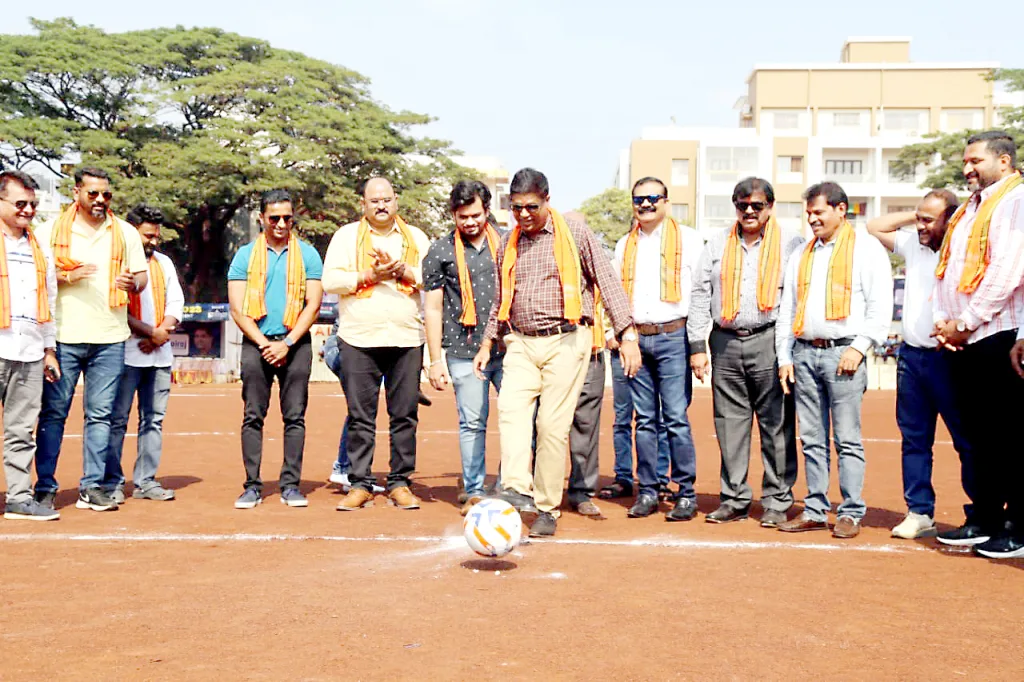 साईराज, मझर, रेघ संघांची विजयी सलामी Sairaj, Mazar, Regh team's winning salute