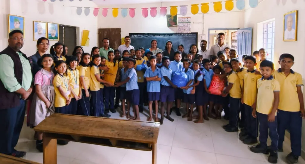 Celebrated Diwali by distributing snacks to orphans