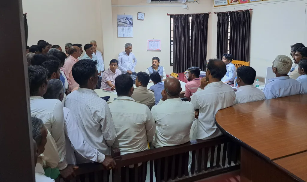 हंदूर-हुलीकोत्तल येथील स्मशानभूमीचा वाद चिघळला The dispute over the graveyard at Handur-Hulikottal raged