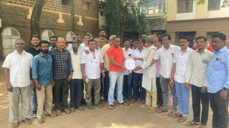 Thiya agitation of weavers for various demands