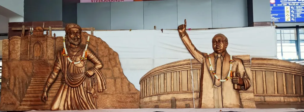 रेल्वेच्या गलथान कारभाराबाबत शिवप्रेमी-भीमसैनिकांमधून नाराजी Displeasure from Shivpremi-Bhimsainiks regarding the mismanagement of railways