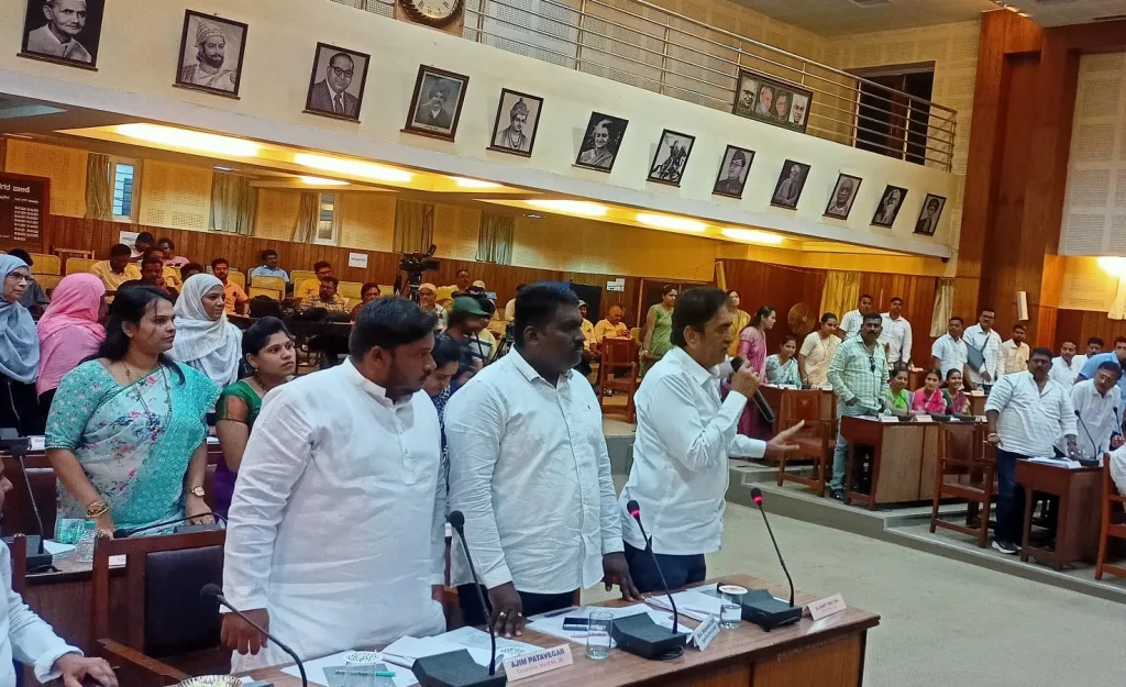 म्हणे आम्हाला विचारूनच परवानगी द्या! Just ask us for permission!