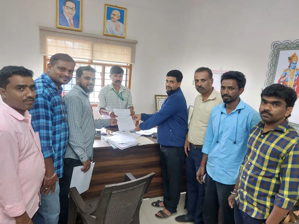 Some who have been working in the Gram Panchayat since last year have not been promoted and the vacant posts have not been filled.